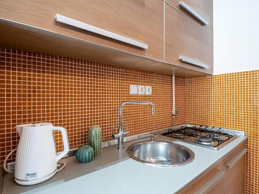 Mexicopo Apartment With Garage Budapest Eksteriør billede