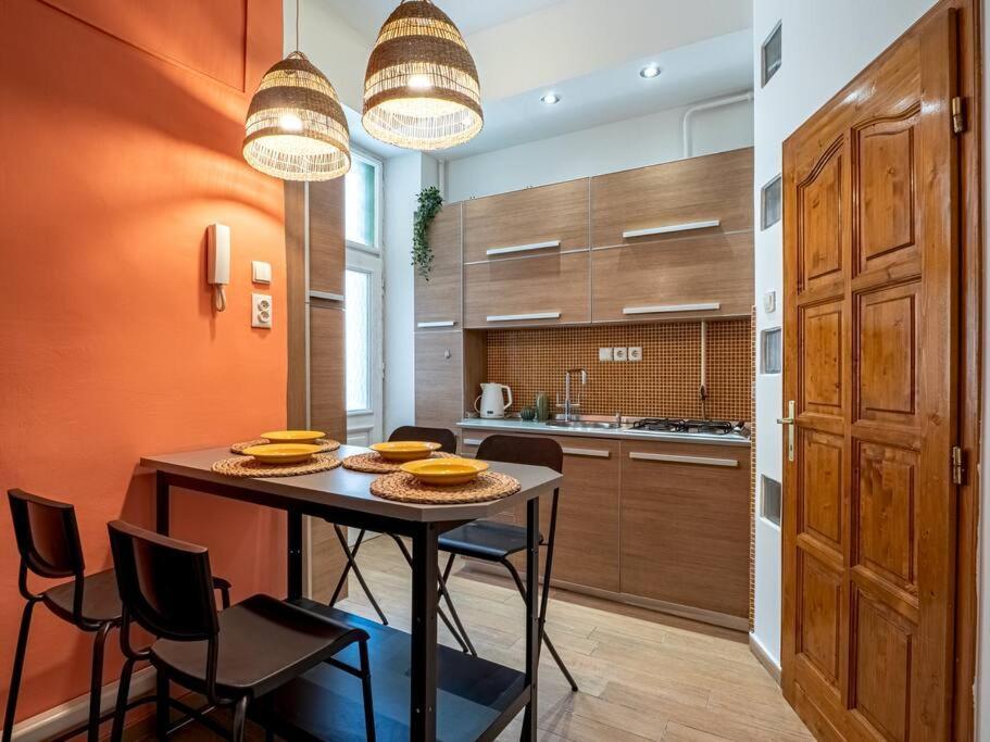 Mexicopo Apartment With Garage Budapest Eksteriør billede